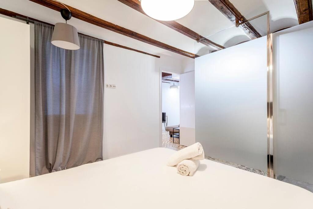 Exclusivo Apt. En Centro Historico - Ac - Wifi Valencia Buitenkant foto